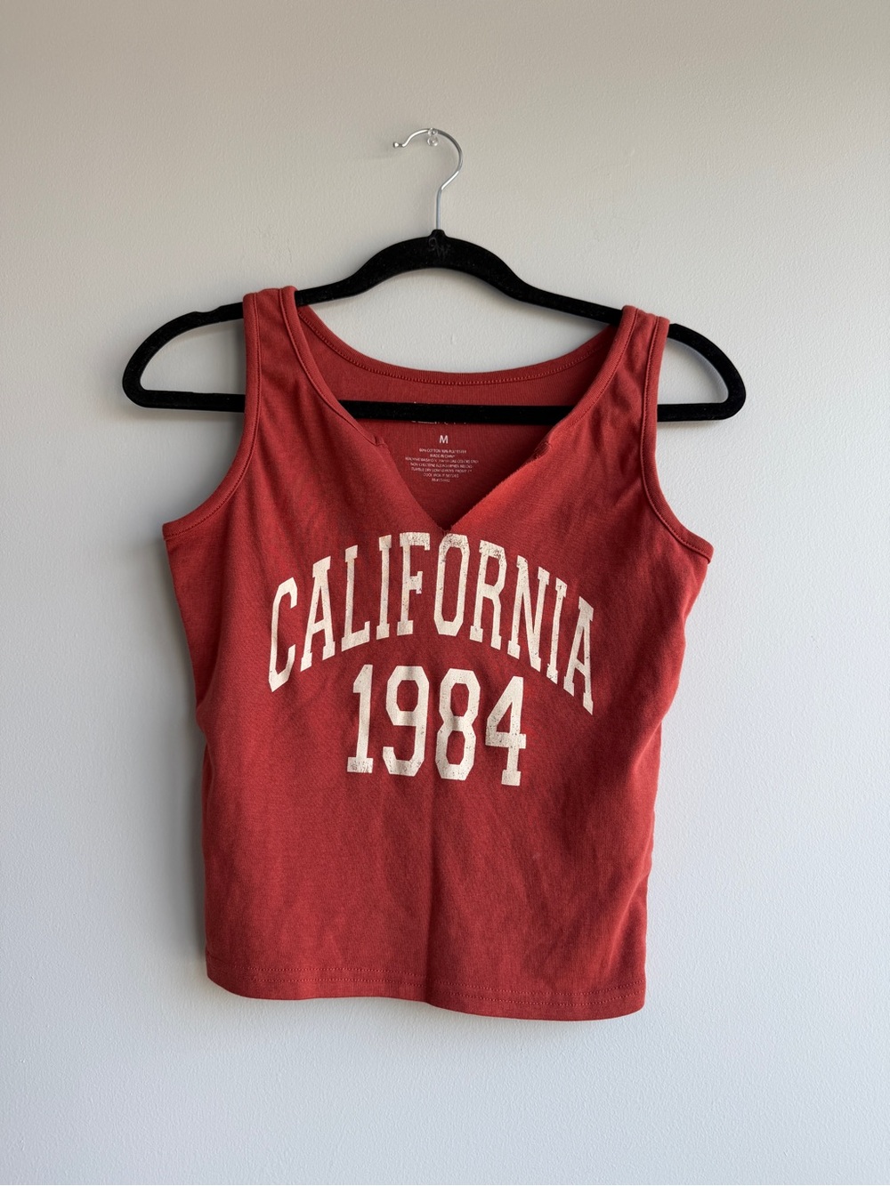 Vinyl ICONS California 1984 Red Tank Top -